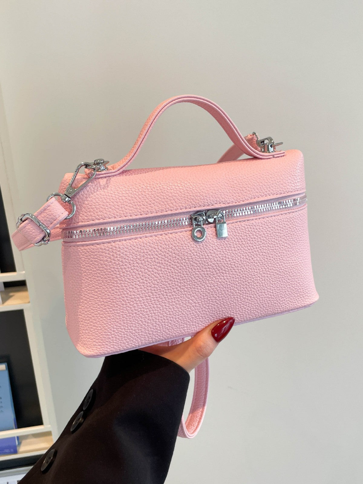Box & Charm