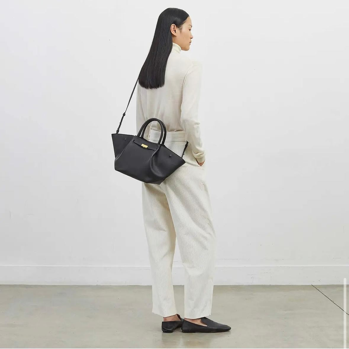The Midi Trapeze Tote (Medium)