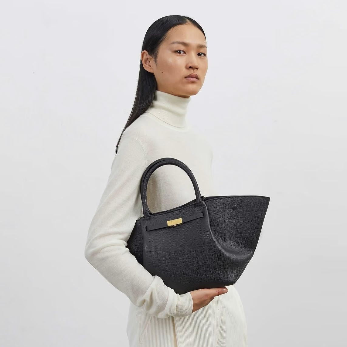 The Midi Trapeze Tote (Medium)