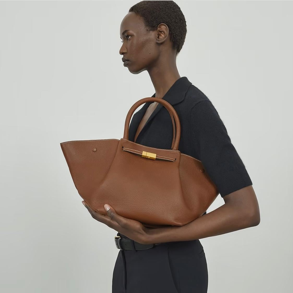 The Midi Trapeze Tote (Medium)